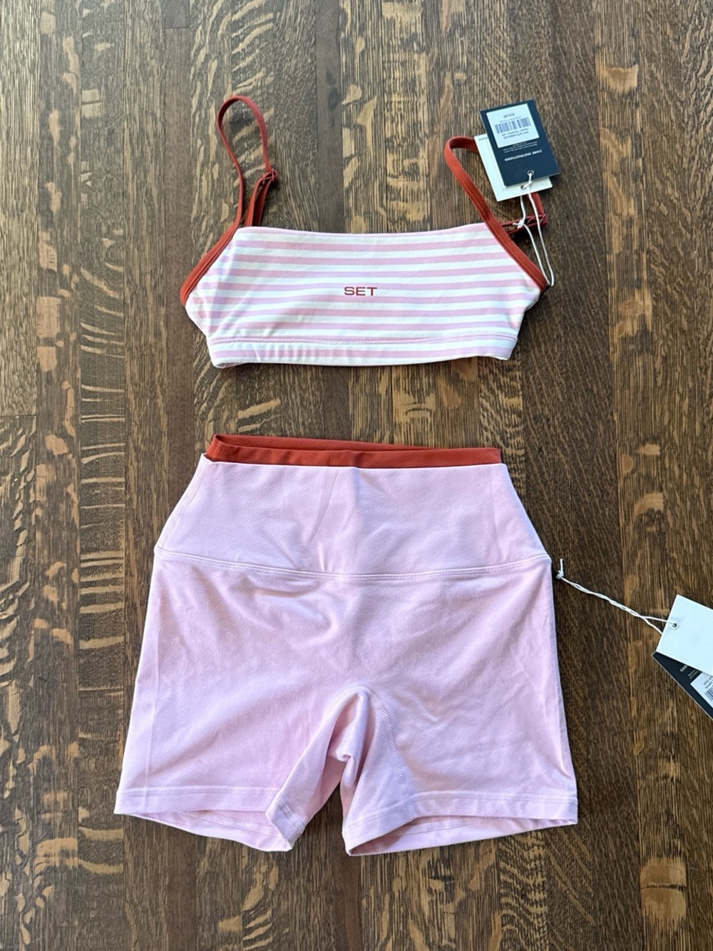 NWT SET Active Set in Saint Tropez